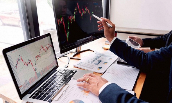 Chứng khoán chiều 8/6: VN-Index vượt mốc 1.300 điểm