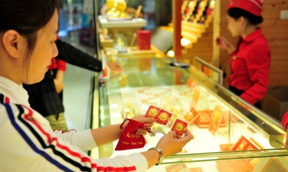 Vì sao giá vàng Việt Nam không 'khớp' với thế giới?