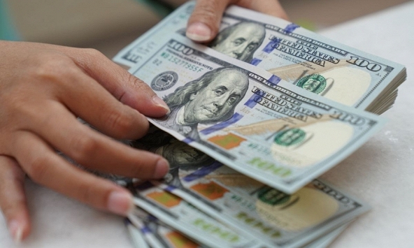 Giá USD hôm nay 14/6: Duy trì ở mức cao