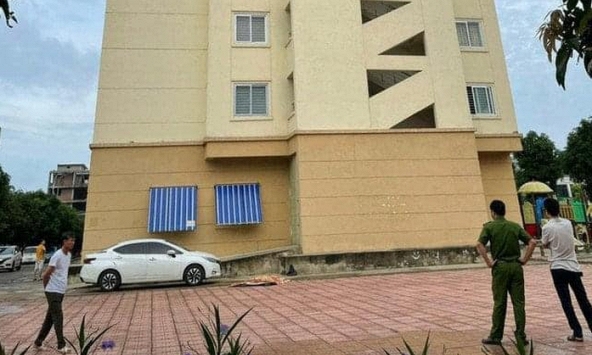 Phó giám đốc Sở KH&CN Thanh Hóa ngã cầu thang chung cư tử vong