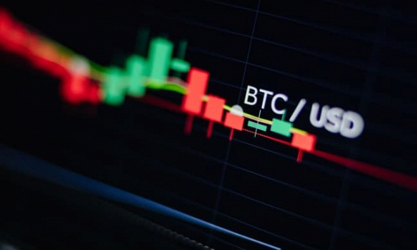 Chuyên gia: 'Giá Bitcoin có thể giảm xuống mức 13.000 USD'