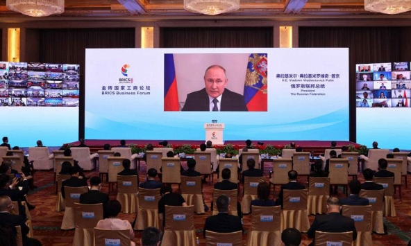 Bị phương Tây cô lập, Nga chuyển hướng phát triển thương mại sang Trung Quốc và Ấn Độ