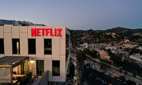 Netflix sa thải thêm 300 nhân viên sau khi sụt giảm thuê bao đăng ký