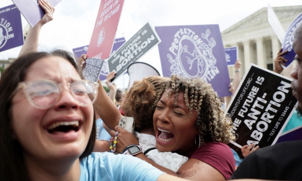 Tòa án tối cao Hoa Kỳ gây chấn động với phán quyết về quyền phá thai