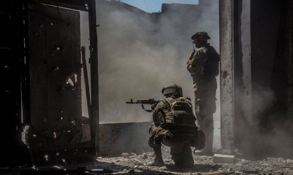 Tên lửa dội xuống Ukraina như mưa, Nga đang toan tính gì?