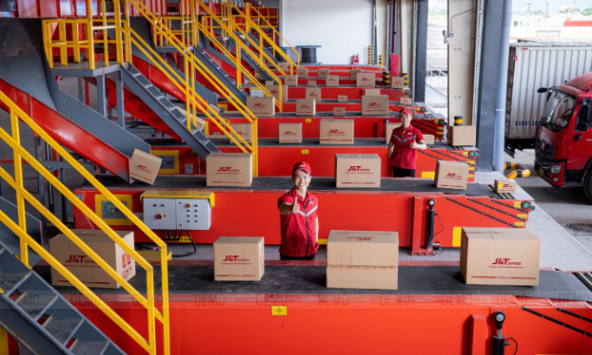 Những giải pháp biến thách thức thành cơ hội trong ngành chuyển phát nhanh