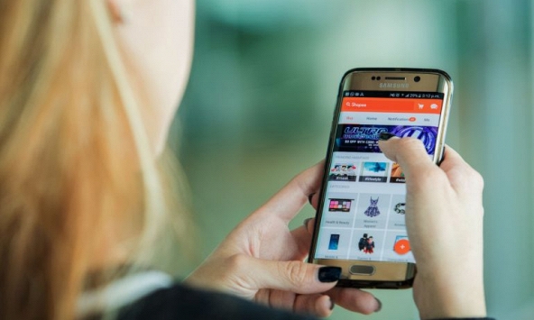 Bẫy 'mua trước, trả sau' khiến người Indonesia rơi vào cảnh nợ nần