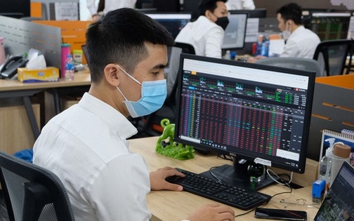 Cổ phiếu bất động sản, ngân hàng chìm trong sắc đỏ, VN-Index mất mốc 1.200 điểm