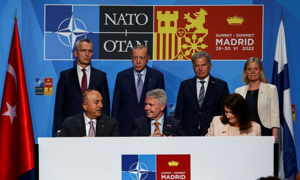 NATO chính thức mời Thụy Điển và Phần Lan gia nhập liên minh