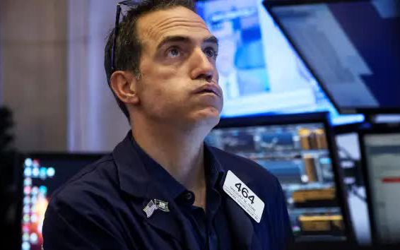 Các ngân hàng trung ương sẽ thắt chặt chính sách tiền tệ, nhà đầu tư nên làm gì?