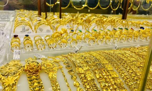 Giá vàng hôm nay 9/7: Giảm trở lại