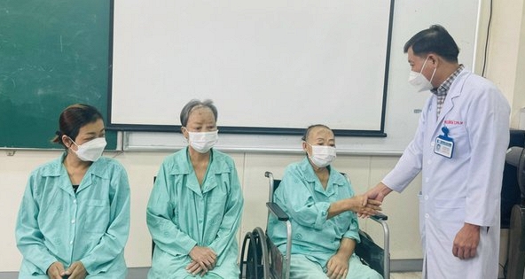 Nhiều bệnh nhân bị hoại tử xương sọ, mặt sau khi nhiễm COVID-19