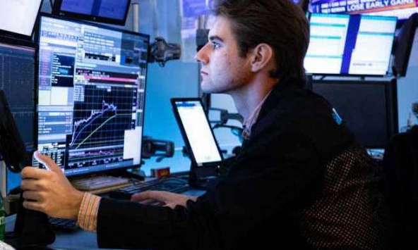 Chứng khoán thế giới giảm nhẹ trước mùa thu nhập
