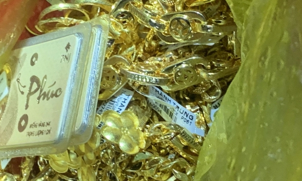 Mua bán vàng của nhóm 'đạo chích', chủ một tiệm vàng ở Cà Mau bị bắt