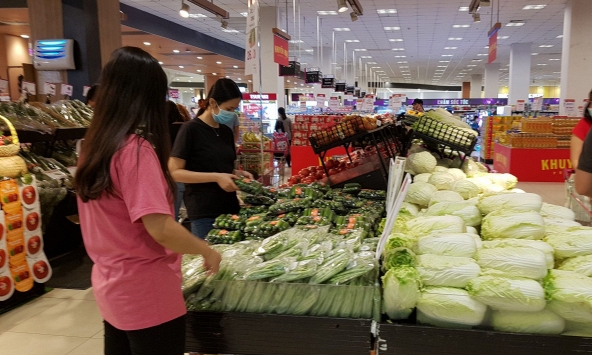 Giá một số loại rau quả tăng mạnh do thời tiết