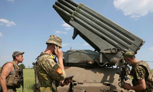 NATO và EU cảnh báo về nguy cơ buôn lậu vũ khí ở Ukraina