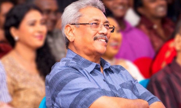 Tổng thống Sri Lanka đã đi từ 'anh hùng chiến tranh' thành 'kẻ chạy trốn' như thế nào?