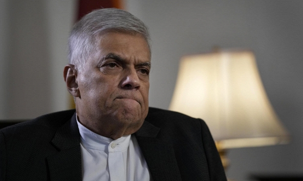 Thủ tướng Sri Lanka tuyên thệ nhậm chức tổng thống lâm thời