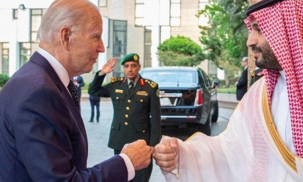 Saudi Arabia 'đi hai hàng' trong mối quan hệ với Mỹ và Trung Quốc