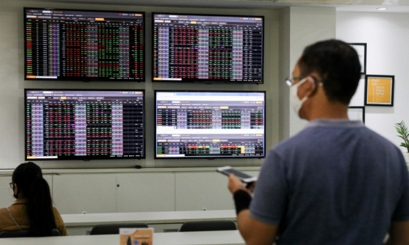 Chứng khoán chiều 18/7: Cổ phiếu doanh nghiệp chăn nuôi lợn tăng mạnh