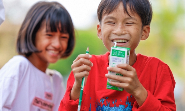 Vinamilk tiếp tục ủng hộ Hội Bảo trợ Bệnh nhân nghèo TP.HCM năm 2022