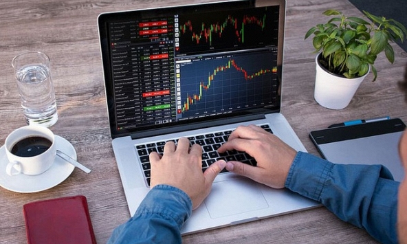 Chứng khoán hôm nay 27/7: VN-Index khởi sắc