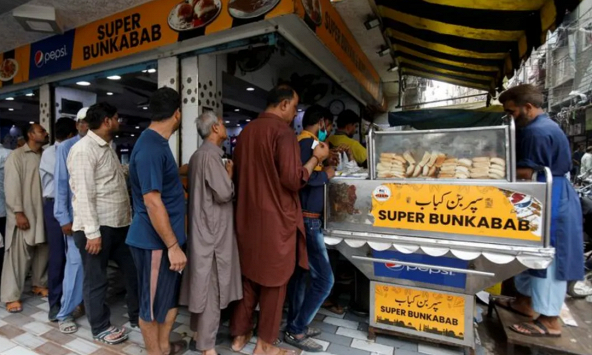 Khi mì ăn liền trở thành chỉ báo lạm phát ở Indonesia và Thái Lan