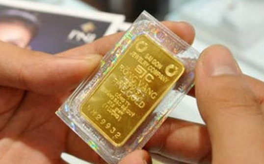 Thống đốc Ngân hàng Nhà nước nói gì về sự chênh lệch giữa giá vàng trong nước và thế giới?