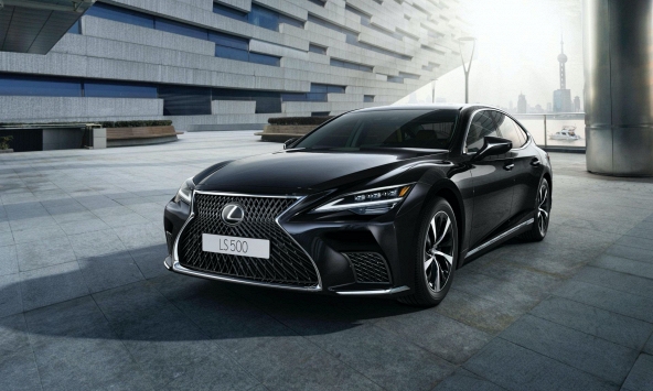 Bảng giá xe Lexus tháng 8/2022 mới nhất