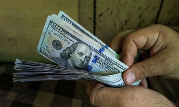 Giá USD hôm nay 1/8: Tiếp tục trượt giá?