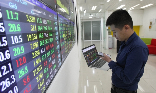 VN-Index giảm nhẹ sau 4 phiên tăng điểm liên tiếp