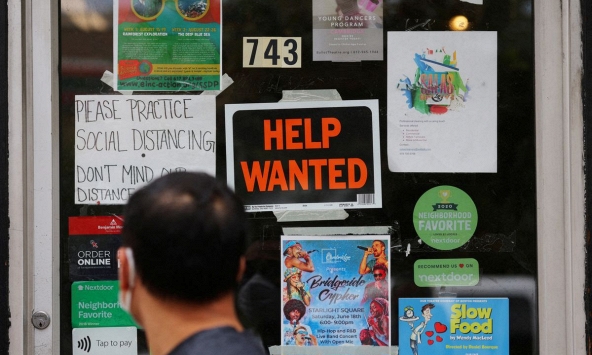 Tăng trưởng việc làm của Mỹ tăng vọt trong tháng 7 bất chấp lo ngại suy thoái