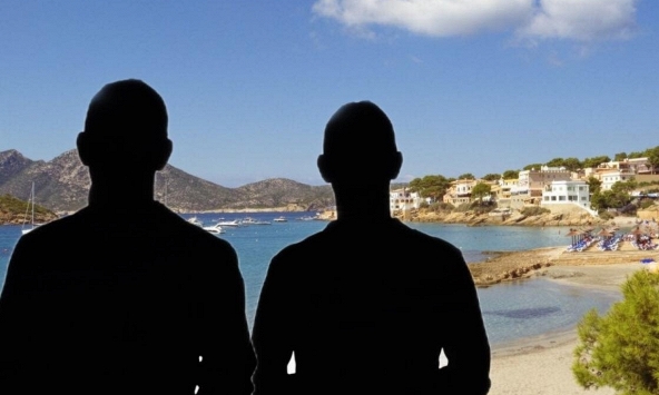 Hai nghệ sĩ Việt bị tố 'hiếp dâm' sắp về nước?