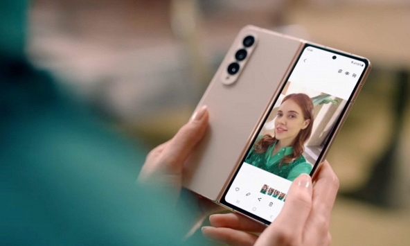 Samsung Galaxy Z Fold4 cải tiến lớn về camera, giá từ 40,99 triệu đồng