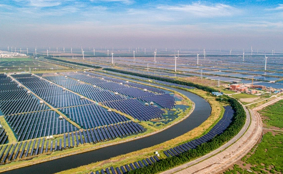 Trung Quốc và Nhật Bản đọ sức trong cuộc đua năng lượng tái tạo