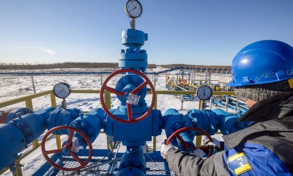 Giá xăng dầu hôm nay 12/8: Duy trì đà tăng