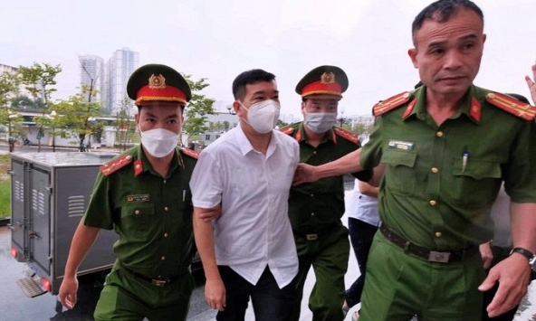 Cấp dưới khai ông Phùng Anh Lê 'chỉ đạo miệng' để thả người trái phép