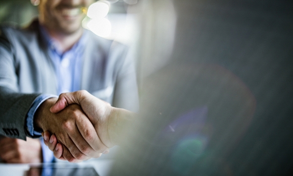 Các nhà đầu tư siêu giàu đang quay lại với cổ phiếu