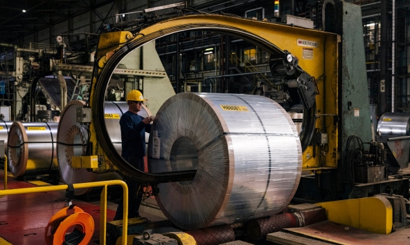 Giá thép hôm nay 13/8: Tiếp đà đi lên phiên cuối tuần