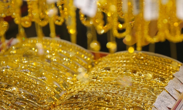 Giá vàng hôm nay 17/8: Suy yếu trước dữ liệu kinh tế Mỹ