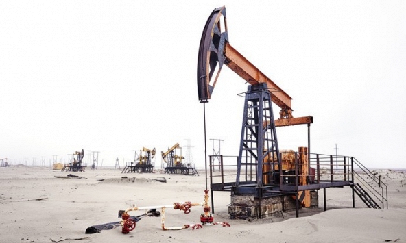 Giá xăng dầu hôm nay 18/8: Dầu chạm mức thấp nhất 6 tháng