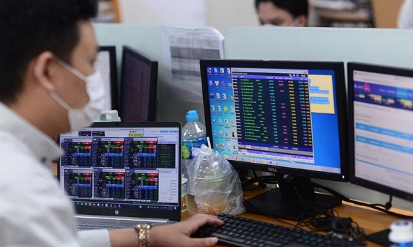 Chứng khoán chiều 19/8: Áp lực bán gia tăng, VN-Index giảm phiên thứ 2 liên tiếp