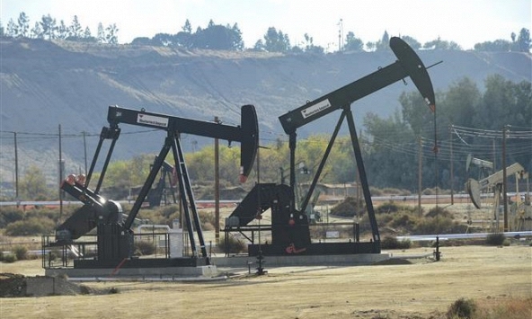 Giá xăng dầu hôm nay 22/8: Lo ngại tác động từ chính sách của Fed