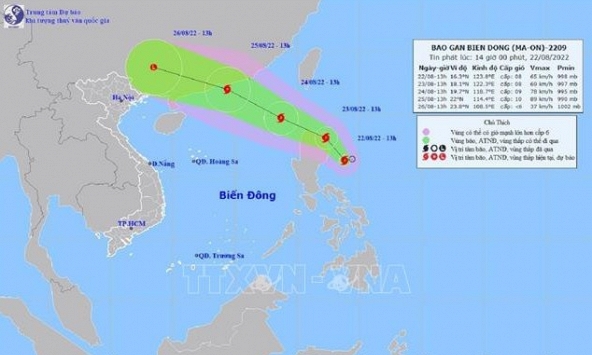 Bão số 3 đi vào Biển Đông và tiếp tục mạnh thêm
