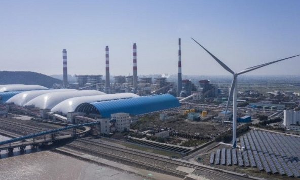 Thiếu điện do nắng nóng, Trung Quốc tăng cường sản xuất điện bằng than đá