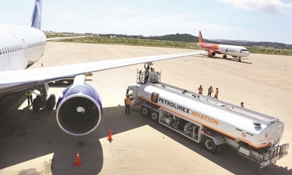 Bộ Tài chính phản hồi về đề xuất miễn 100% thuế BVMT với nhiên liệu của hãng bay