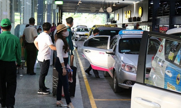 Lắp hệ thống thu phí không dừng để giải tỏa ùn tắc tại sân bay