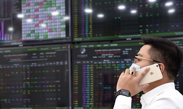 Chứng khoán hôm nay 30/8: Cổ phiếu ngân hàng tăng mạnh