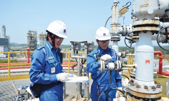 Khuyến nghị cổ phiếu 31/8: TCB, PVD, NTP, VCB