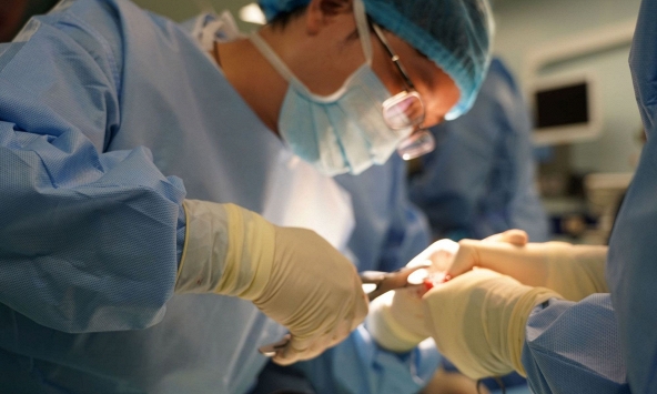 Vinmec thực hiện thành công ca mổ 2 gối cho tuyển thủ Chương Thị Kiều